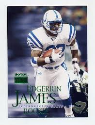 In both pictures, he's in his florida uniform, not his jacksonville uniform. 1999 Skybox Premium Football 222s Edgerrin James Rc Sp Indianapolis Colts