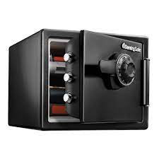 Generally, the key lock is beside the combination lock in a sentry safe. Combination Fire Safe Sf082cs Sentrysafe
