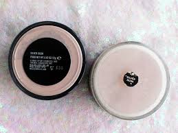 mac cosmetics iridescent powder in