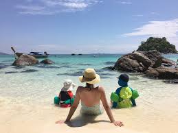 I have compile my recent travel experience to share it with you guys! Koh Lipe And Kuala Lumpur Seoulful Family