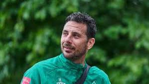Compatible with all browsers, tablets and phones including iphone, ipad and android. Werder Bremen Legende Claudio Pizarro Tv Doku Hier Online Gucken News