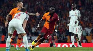 Bafetimbi Gomis'ten 2 maçta 6 puan! Galatasaray Ümraniyespor'u geç gelen  golle devirdi - tg mobile