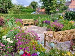 Bel Grierson Garden Designer