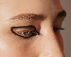 how to remove waterproof eyeliner