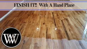 how to hand se a floor and finish