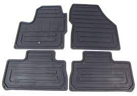 black rubber floor mats for lr2 front