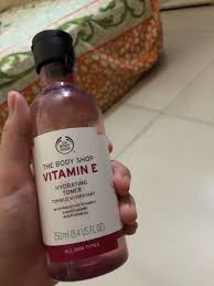 the body vitamin e hydrating toner