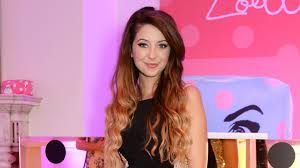 zoella apologizes for past offensive