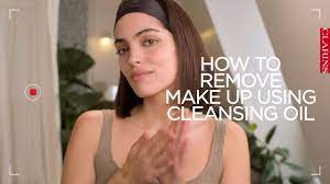 cleansing oil clarins