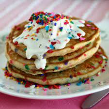 funfetti pancakes with vanilla cream