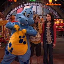 The series stars miranda cosgrove as carly, jennette mccurdy as sam. Nickelodeon When Our Internet Boyfriend Was On Icarly Scene Facebook