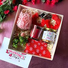 Also you can match to create your own design from graphic objects. Spectacular Love Box For Valentine Valentine Wife