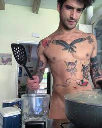 Photo Evidence That Tyler Posey Likes To Cook While Completely Nude 