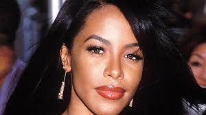Американская певица, танцовщица, модель и актриса. Aaliyah S Life In Pictures See Photos Of The Star Through The Years Hollywood Life