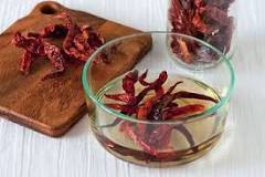 How do you make dry chillies?