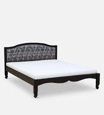 Traditional Queen Size Beds