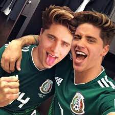 See more ideas about martinez twins, twins, martenez twins. Martinez Twins Mexico Martinezt Mexic Twitter