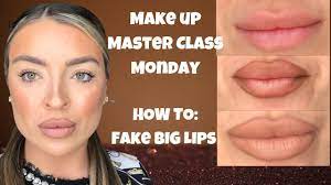 how to fake big lips with lip liner and