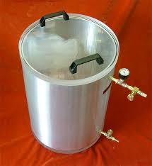 vacuum chamber for deging and mixing