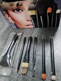 mac cosmetics brush kit beauty