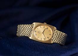 Luxury Watch Shopping for Ladies: What Women Want | Bob's Watches