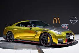 2048x1152 preview wallpaper nissan skyline, gtr, r34, blue, front view. Nissan Gt R Nismo Tomica Mcdonald S Happy Meal Set Toy Info Hypebeast