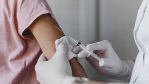 Trabalhador que negar vacina pode ser demitido por justa causa, diz MP -  Migalhas
