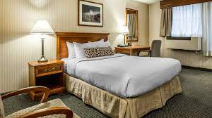 Stay at inn at lincoln park from $23/night, chicago south loop hotel from $202/night, dewitt hotel and suites from $18/night and more. The Inn Of Chicago Downtown Chicago Hotel Magnificent Mile