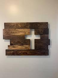 Large Pallet Wood Cross Wall Hanging