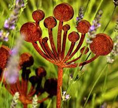 Garden Art Rusted Metal Garden Sculpture