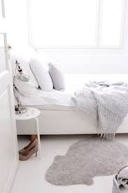 10 Minimalist Bedroom Decor Ideas gambar png