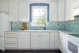 Baron construction & remodeling co. 15 Modern White Kitchens