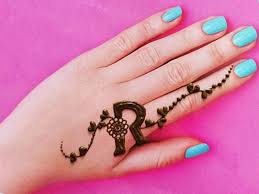 how to apply henna on your nails a