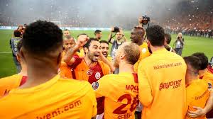 Последние твиты от süper lig (@ensuperlig). Galatasaray Become Champion In Turkish Super Lig