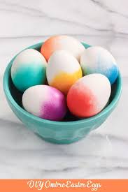 Since we're constantly on the hunt for new easter egg decorating ideas and tips, we asked our catalog food stylist alison attenborough if she could offer some of her best diy decorating tips, from showcasing bright colors. Best Easter Egg Decorating Ideas Femina Unique