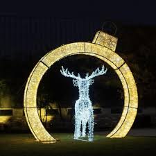 Shimmering Ornament Arch Creative
