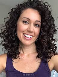 The key to achieving amazing secure your curly pony with a hair tie and tease your coils for a quick, fun variation. Long Curly Hair Style Shoulder Length 2c 3a Medium Curly Hair Styles Curly Hair Styles Naturally Shoulder Length Curly Hair