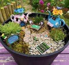 Solar Fairy Cottage Garden Kit Away