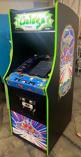 galaga arcade machine by namco