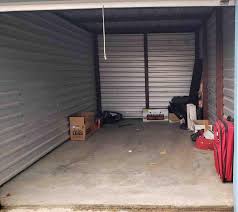 storage unit auction in independence