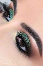 eye makeup trends green glitter