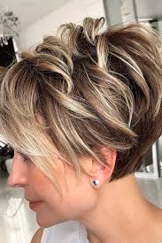 You wanna go with square hairstyles to help offset the roundness of your face. 25 Gorgeous Haircuts For Heart Shaped Faces Lovehairstyles Com