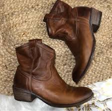 Found These Nice Frye Leather Boots At The Bins But Cant