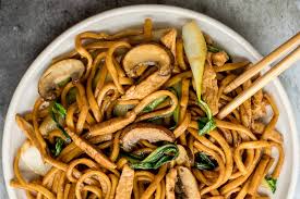shanghai style fried noodles ahead of