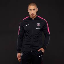 Es gibt trainingsanzüge für kinder ab 85 € und modelle für erwachsene starten bei 100 €. Nike Paris Saint Germain 2018 19 Dry Squad Trainingsanzug K Schwarz Hyper Pink Weiss Herren Fanbekleidung Trainingsanzuge
