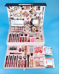 huda beauty makeup box