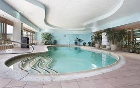 Massive resort pools are nice and all, but sometimes privacy takes the cake. Las Vegas Hotels With Indoor Swimming Pools