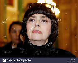 Resultado de imagen de imagenes de  MIREILLE  MATHIEU