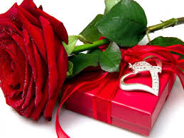 red rose heart love flower box