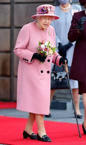queen elizabeth recovers from covid